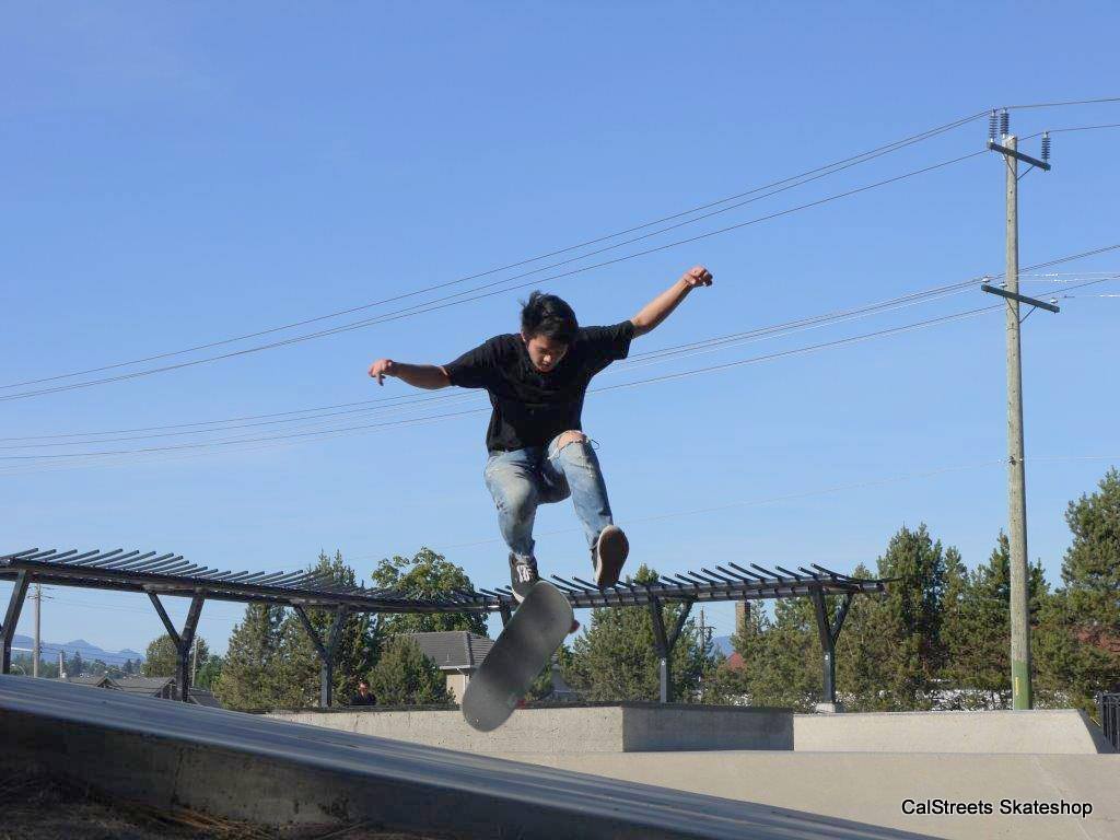 CalStreets-Skates001.jpg